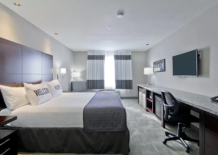 Home Inn & Suites Regina Airport